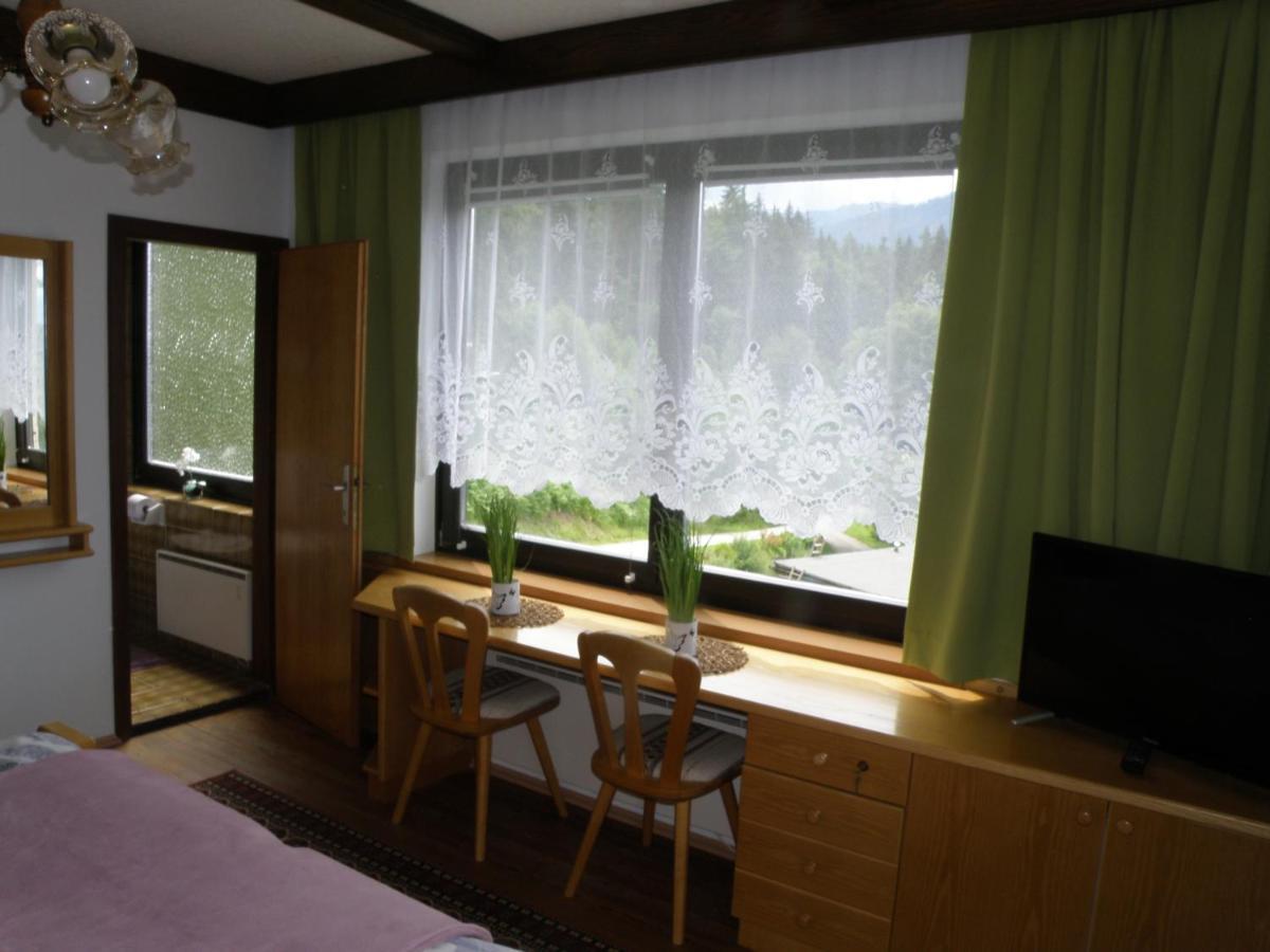 Gaestehaus Am Walde - Familie Troller Ledenitzen Esterno foto